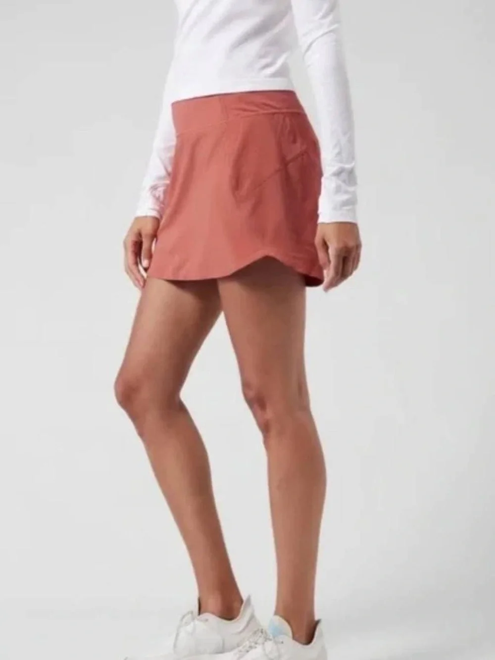 Athleta run with it skort 16” muted red size 1X
